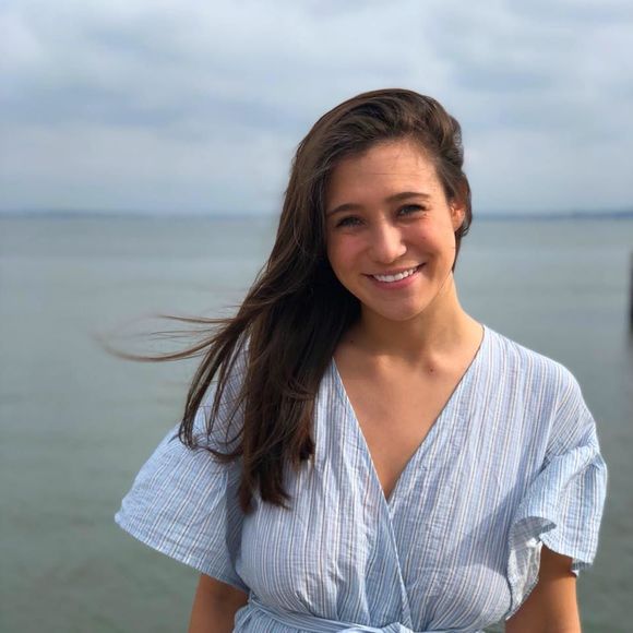 Meet your Posher, Anna - Picture 1 of 1